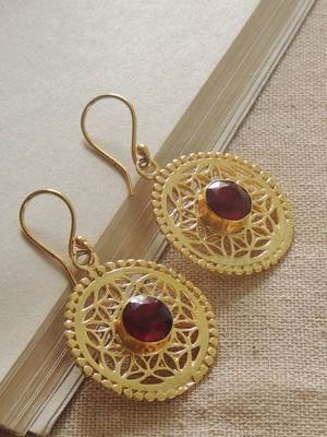 Gold plated mughal jali-work earring 3