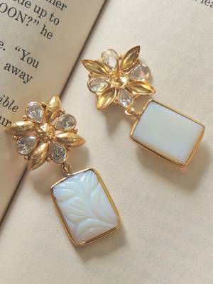 Handcrafted craving stone earring 2
