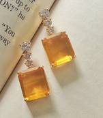 Delight champagne gold plated studs