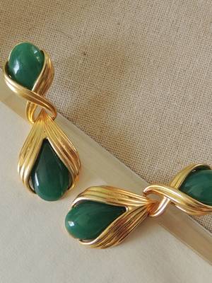 Indo-western handcrafted earring 3