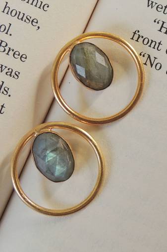 Natural stone gold circle studs