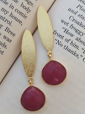 Shinned gold-plated ruby stone earring 1