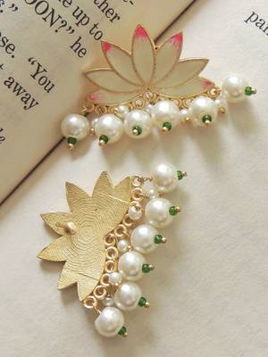 Delight lotus enamel pearl studs 2