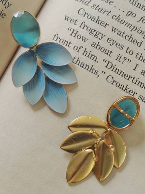 Hand-painted pastel blue leaves studs 2