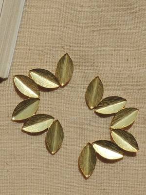 Plain gold plated leaf studs 1
