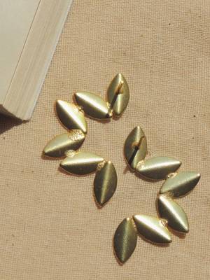Plain gold plated leaf studs 3