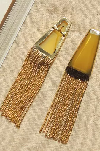 Western yellow chain earring