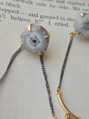 Dual plated western natural stone statement earring 3