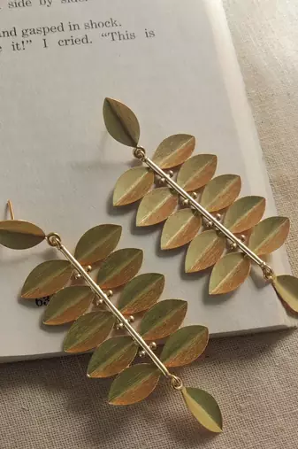 Gold leaf shape statement earring
