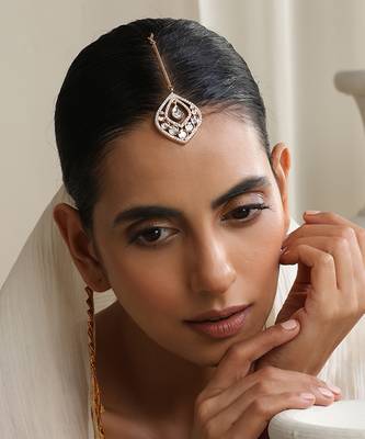 Rose gold polki maang tikka 4