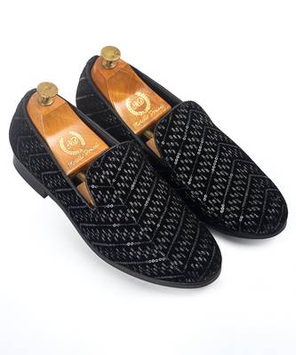 Awadh slipons 1