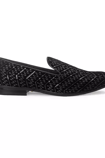 Awadh slipons