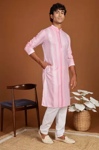 Arruga stylish shaded rayon kurta pyjama set