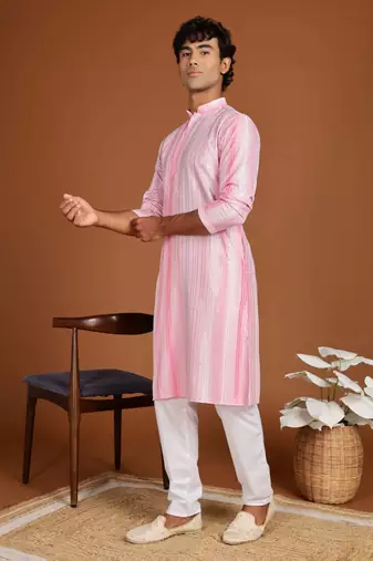 Arruga stylish shaded rayon kurta pyjama set