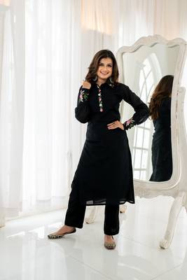 Black chanderi embroidered kurta  set 2