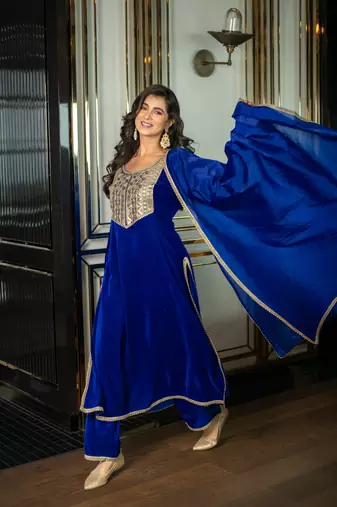Velvet electric blue long slit kurta set