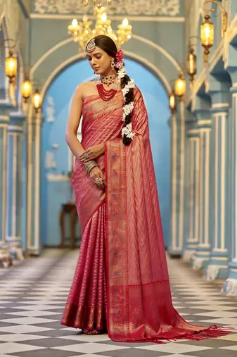 Light Pink  Munga zari Kanjivaram Silk Blend With Zig Zag Pattern Saree 