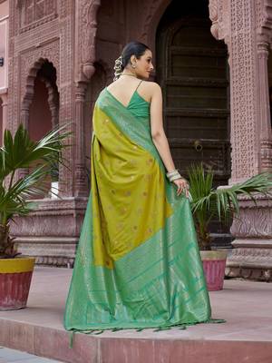 ligth green patola silk Blend zari jacquard work designer saree 4