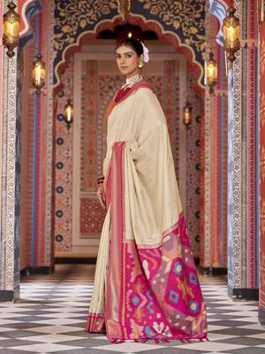 cream ikat pattern banarasi silk blend jacquard work saree 4