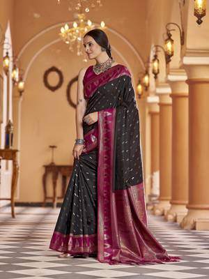 black geomatrical butti banarasi silk blend zari jacquard work designer saree 3