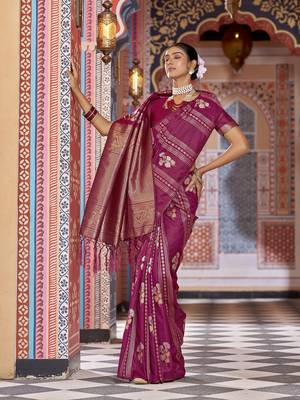 magenta woven banarasi silk  blend zari jacquard work designer saree 4