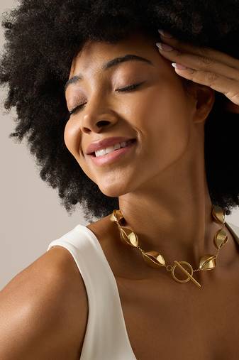 Gold lureya necklace