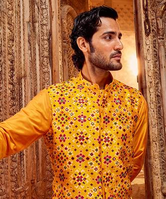 Haldi raw silk mirror embellished bundi set 4