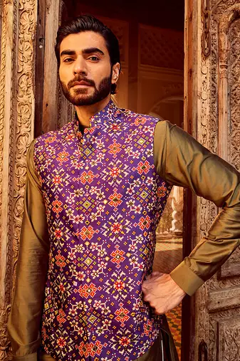 Purple raw silk mirror embellished bundi set
