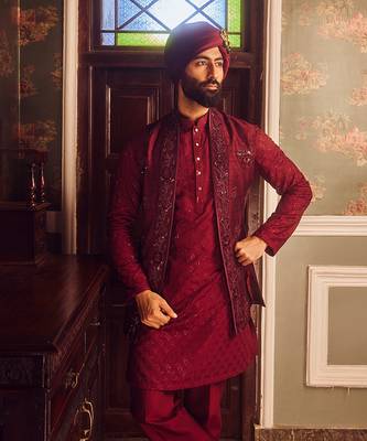 Ruby chanderi embroidered open kurta bundi set 5