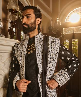 Black zari dori embroidered indo-western set 5