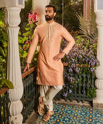 Peach chanderi dori and mirror embroidered kurta set 1
