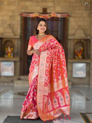 Red weaving zari meenakari work silk blend saree 1