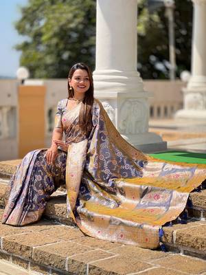 grey weaving zari meenakari work silk blend saree 4