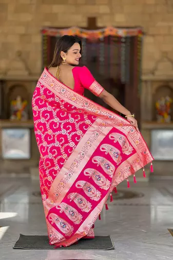 magenta weaving zari meenakari work silk blend saree