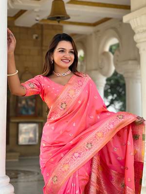 peach weaving zari work banarasi silk blend saree 4
