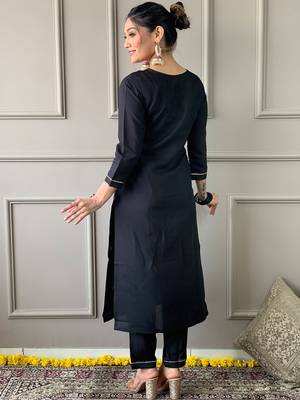 Black rayon embroidered kurta pant with dupatta 2