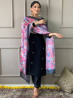 Black rayon embroidered kurta pant with dupatta 4