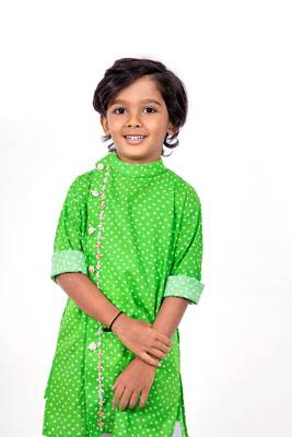 Green bandhani printed kurta for boys 1