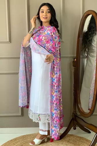 White chanderi silk heavy embroidered. kurta pant with dupatta