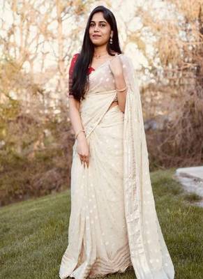 Off White Color Viscose Georgette Saree 1