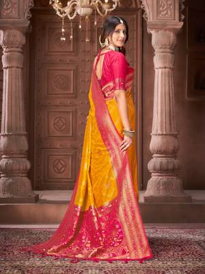 Yellow zari woven pashmina silk blend designer pink border heavy saree with fancy blouse 5
