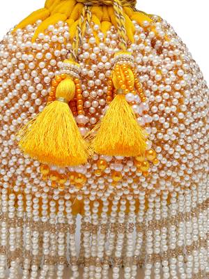 droop honey yellow & pearl chevron embellished velvet potli 8