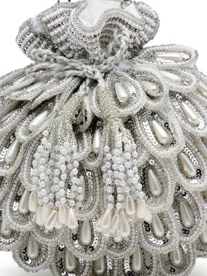 droop white & silver cut work embellished velvet potli 8
