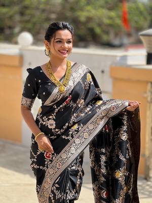 Black soft banarasi silk blend meenakari weaving saree with unstitched blouse 4