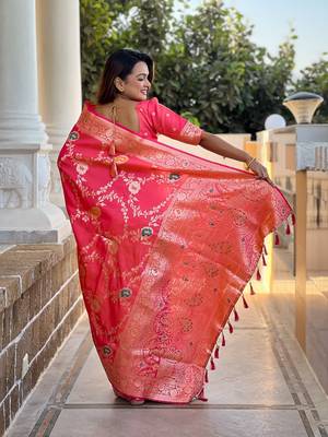 Gajari soft banarasi silk blend meenakari weaving saree with unstitched blouse 2