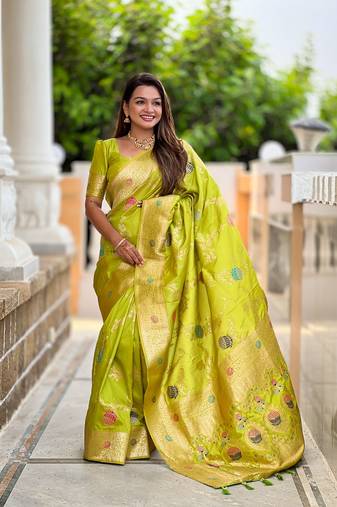 Perrot soft banarasi silk blend meenakari weaving saree with unstitched blouse