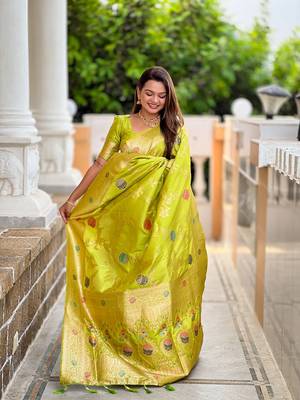 Perrot soft banarasi silk blend meenakari weaving saree with unstitched blouse 3