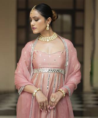 Pink embroidered anarkali set 2