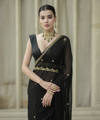 Black floral printed saree 2