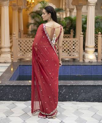 Red floral printed saree 4